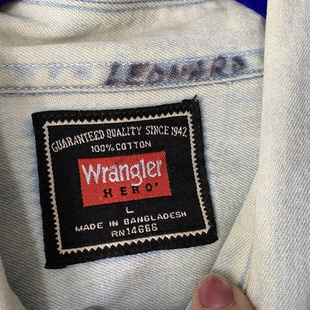 Wrangler Jean Shirt Womens Large Hero Blue faded worn long sleeve Grandma